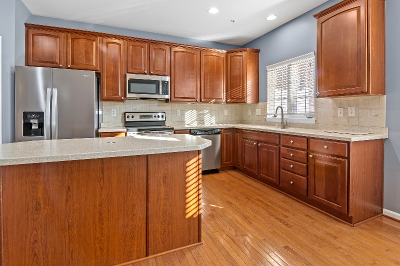 Building Photo - 5061 Cameo Terrace