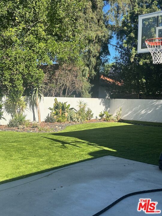 Building Photo - 16729 Klee St