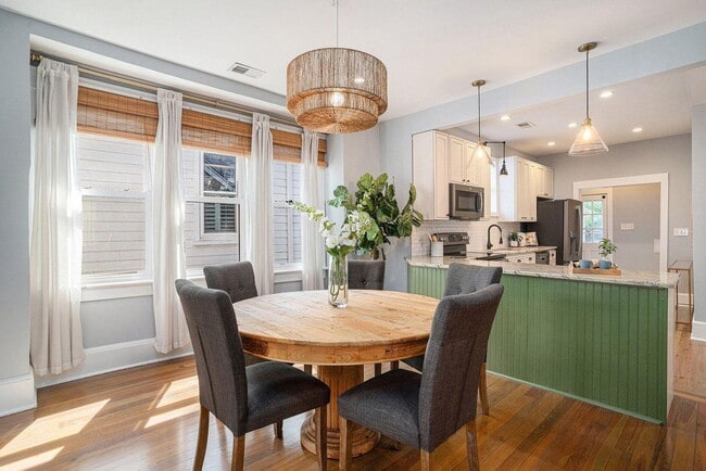 Building Photo - 292 Congress St