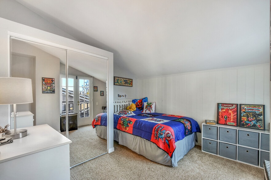 Building Photo - 385 Calle Borrego