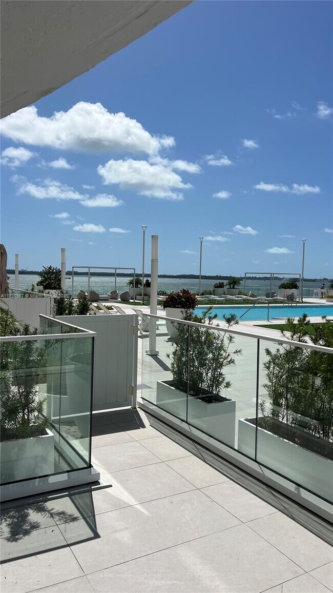 Building Photo - 770 Claughton Island Dr