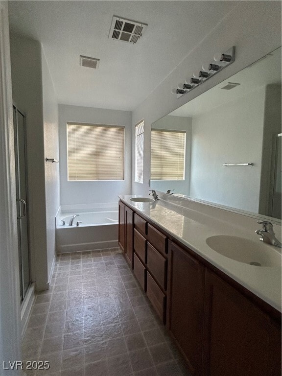 Building Photo - 10536 La Campana St