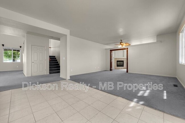 Building Photo - 2447 Anqua Dr