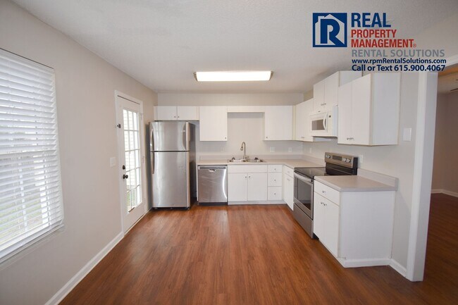 Building Photo - Large 4BR plus Bonus on Indian Park Drive! Available now!