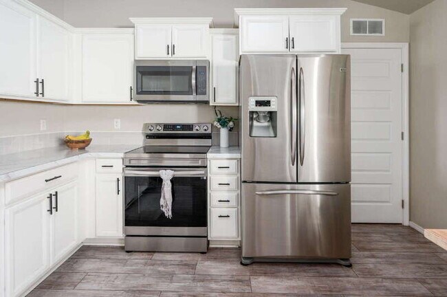 Building Photo - 74 W Havasu Falls St