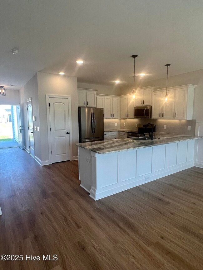 Building Photo - 4507 Laurel Rdg Dr