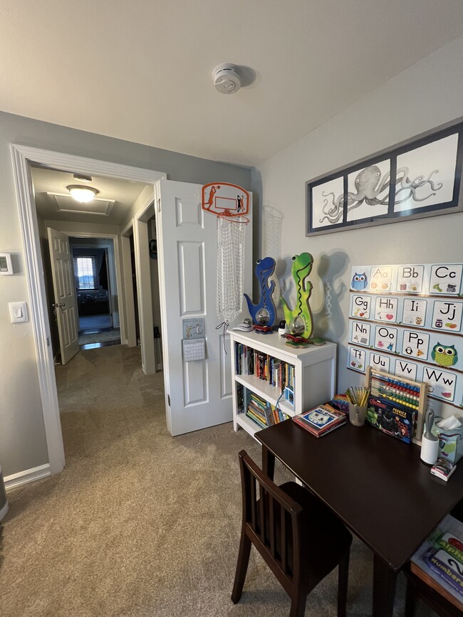 Building Photo - 24 Patriots Sq