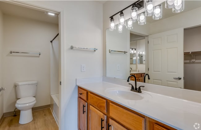 Building Photo - 14810 W Hidden Creek Ct