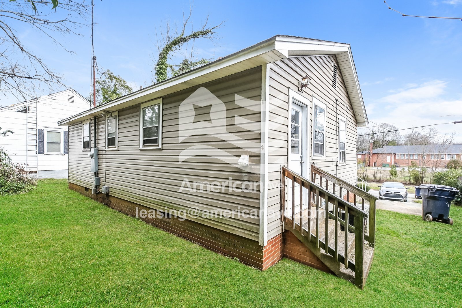 Building Photo - 1405 Benjamin St