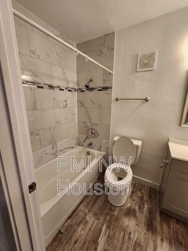 Building Photo - 2677 Gessner Rd