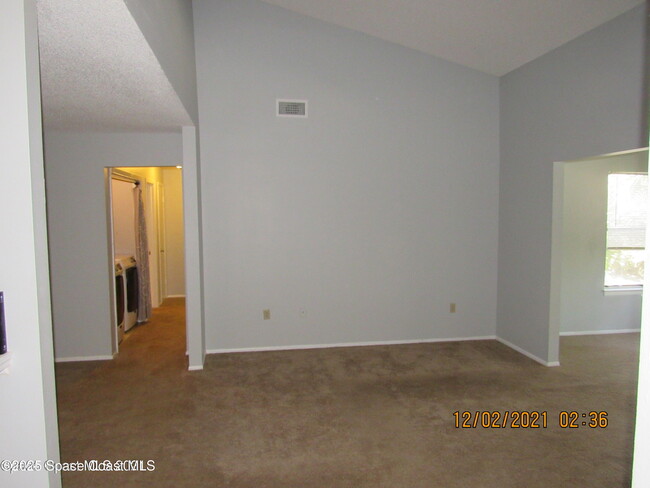 Building Photo - 225 S Tropical Trail