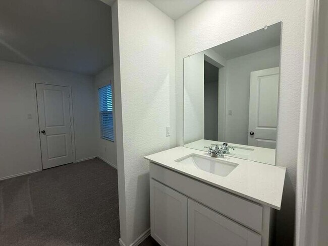 Building Photo - 17704 Sage Thrasher Dr