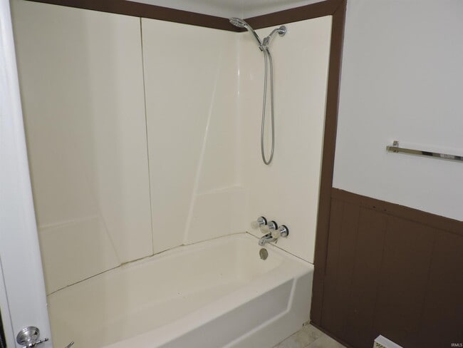 Building Photo - 125 W Orange St