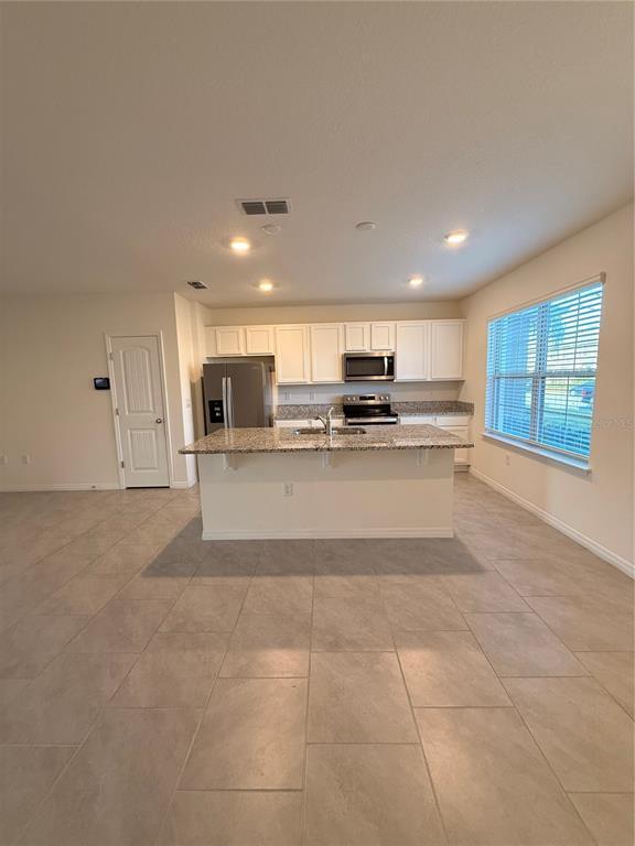 Building Photo - 12012 Holystone St