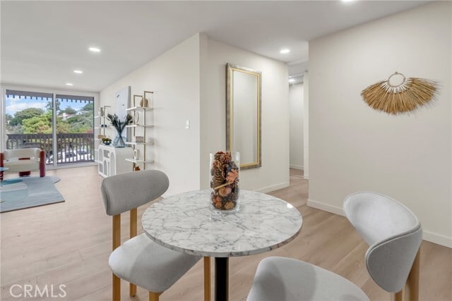 Building Photo - 6542 Ocean Crest Dr