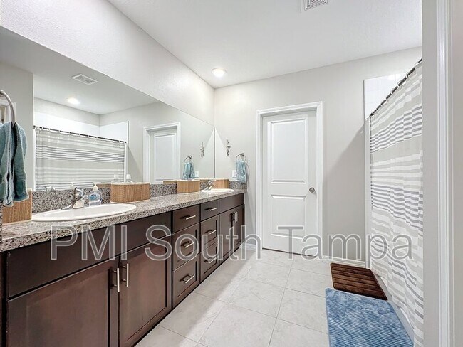 Building Photo - 11116 Sage Canyon Dr.