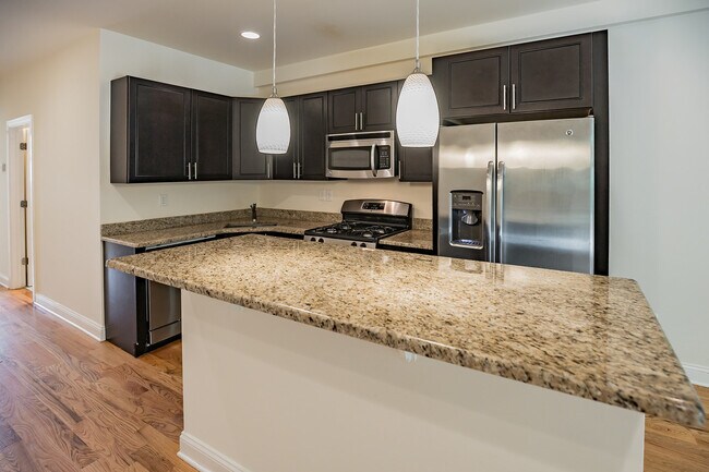 Building Photo - 1619 Ogden St