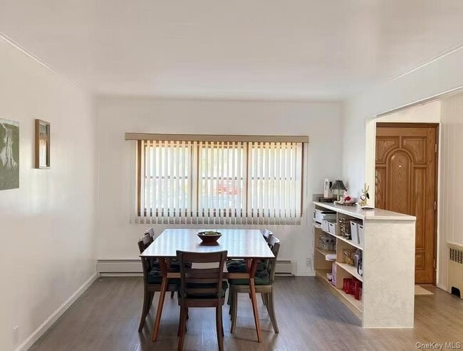 Building Photo - 28 Wensley Rd