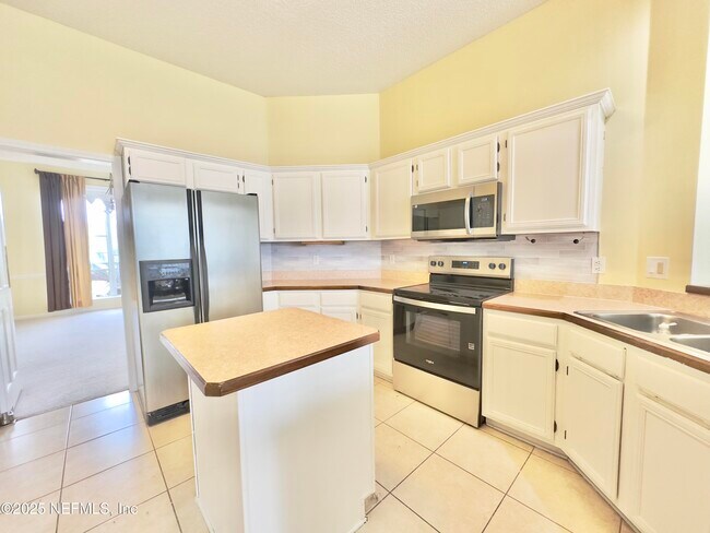 Building Photo - 11669 Oxford Crest Ln