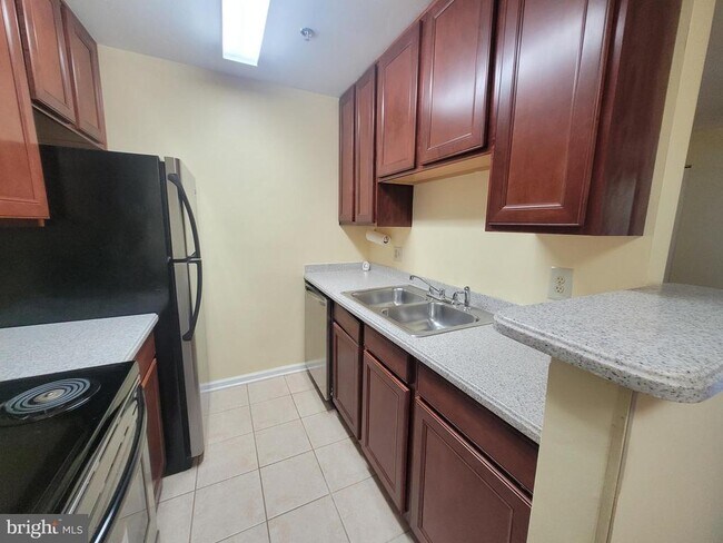 Building Photo - 33 Fern Oak Cir