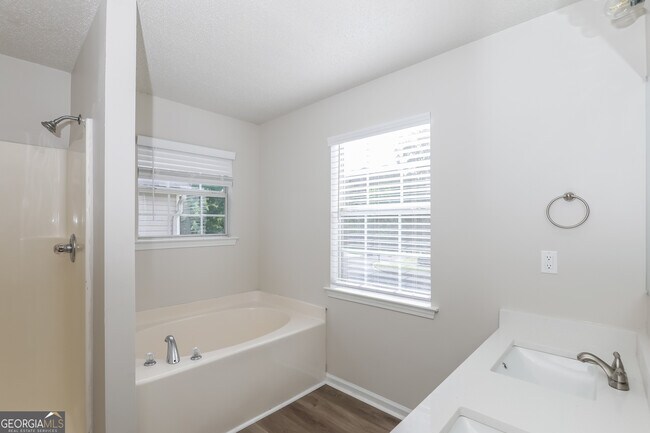 Building Photo - 4036 Angels Dr