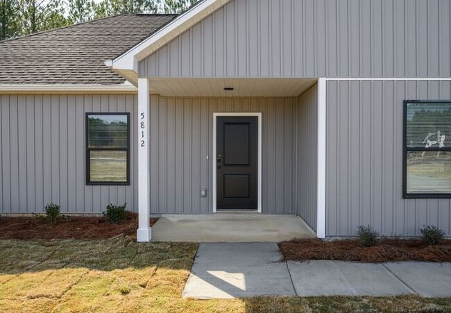 Building Photo - $1775! 3 bed/2 bath Hueytown home! Tour now!