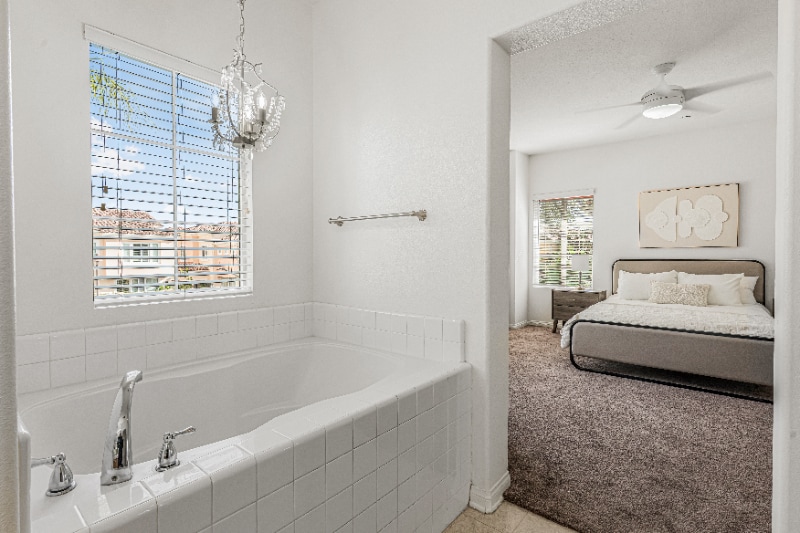 Building Photo - 2916 Esperanza Way