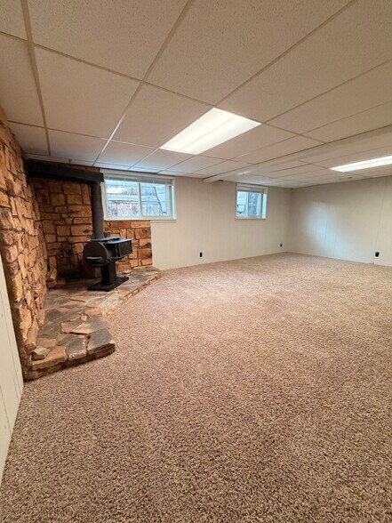 Building Photo - 2328 Apache St