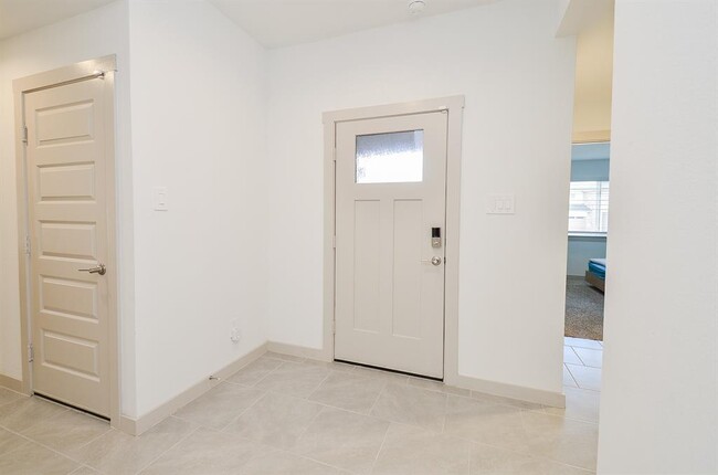 Building Photo - 29510 Cayenne Cir