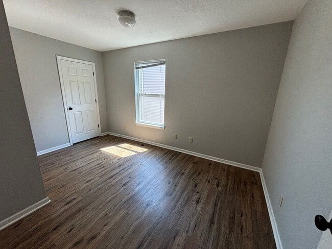 Building Photo - Italian Estates Property Management