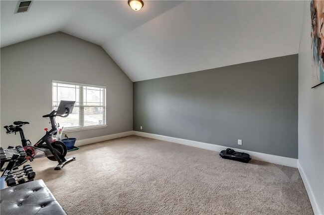 Building Photo - 2216 Golden Eagle Dr