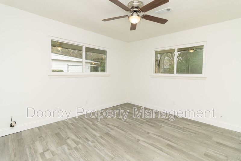 Building Photo - 4831 Bonny Lake Ln