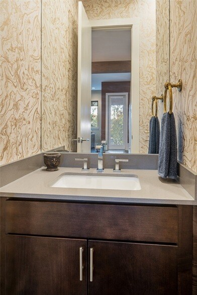 Building Photo - 4610 Steel St