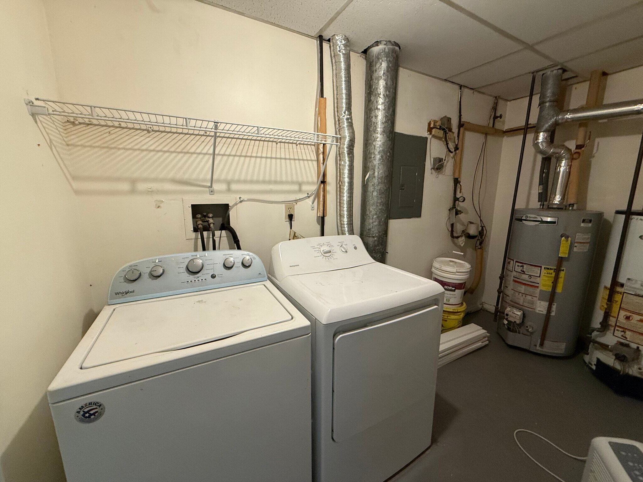 Building Photo - 1479 Slaterville Rd