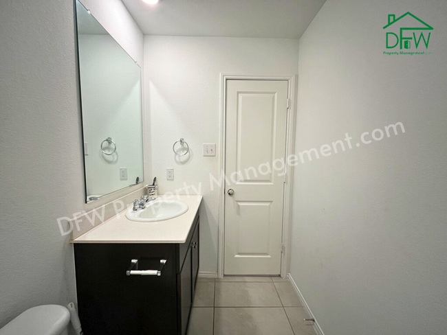 Building Photo - Charming 3-Bedroom Home for Lease in Quiet Little Elm Neighborhood!