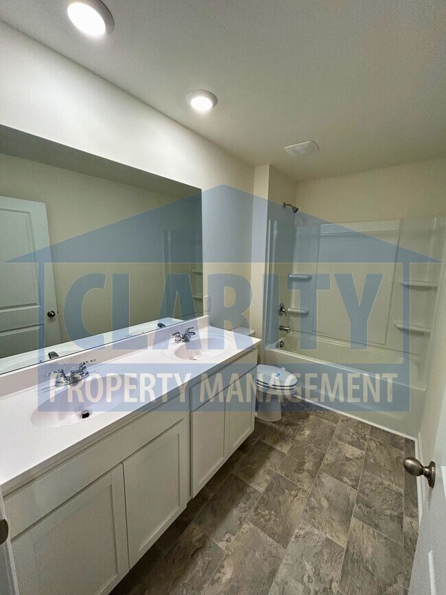 Building Photo - Beautiful home in Athens, TN!