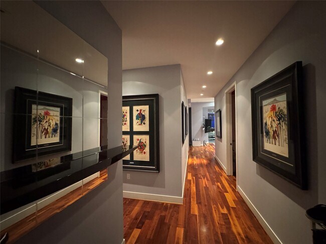 Building Photo - 1600 Post Oak Blvd