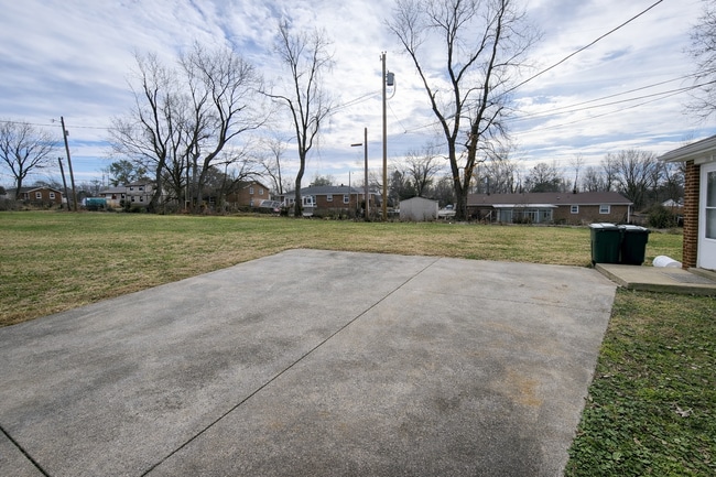 Building Photo - 108 Tandy Dr