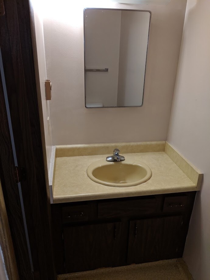 Building Photo - 401 N East St