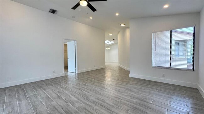 Building Photo - 3700 NW 19th St