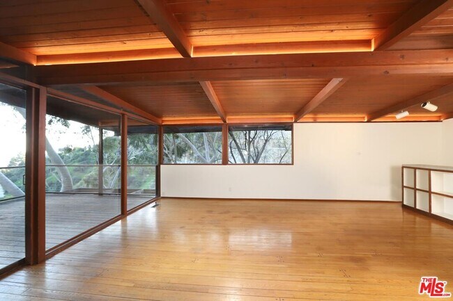 Building Photo - 8030 Highland Trail