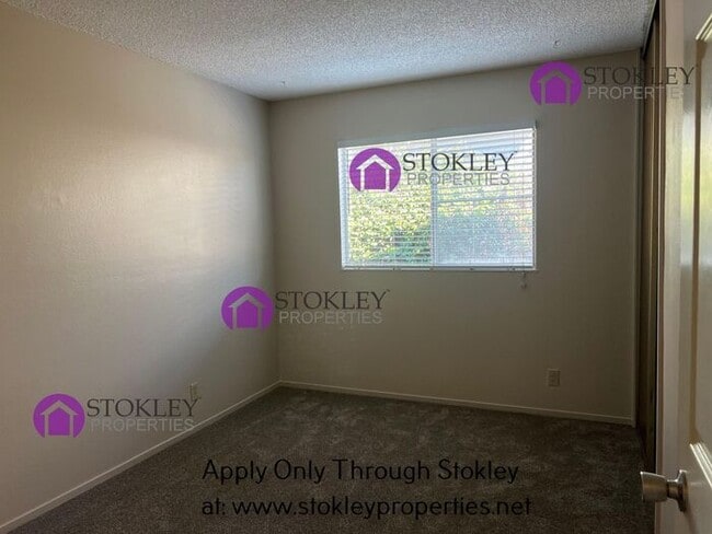 Building Photo - 1784 W Cypress Rd