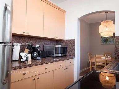 Building Photo - 375 SW 19th Ave