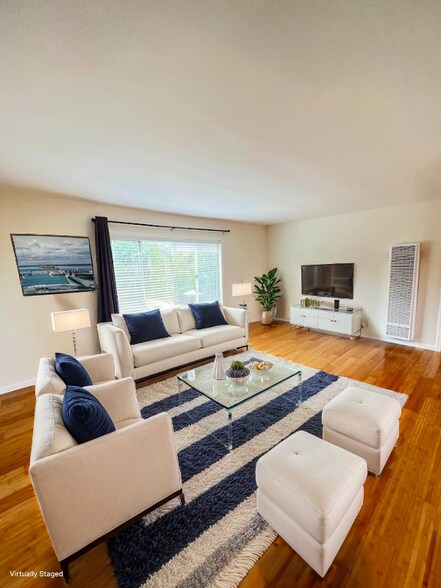 Building Photo - 2637 S Centinela Ave