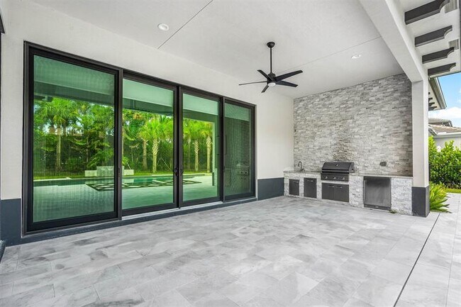 Building Photo - 9280 Coral Isles Cir