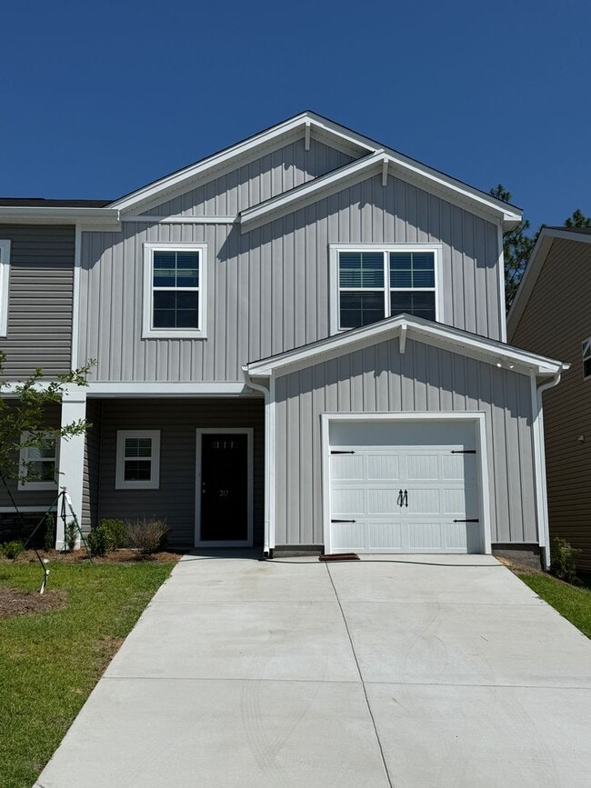Building Photo - 317 S Lake Dr