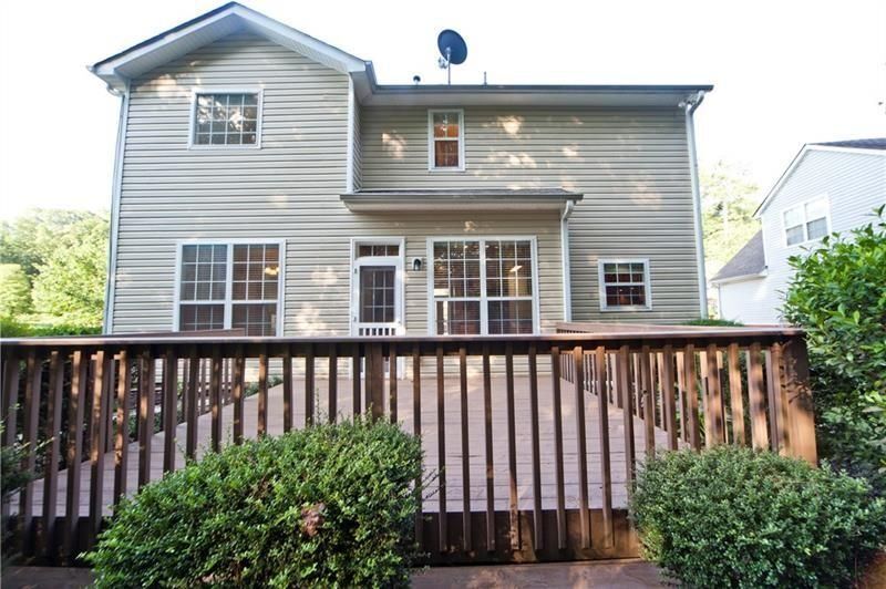 Building Photo - 1170 Rhyne Chase