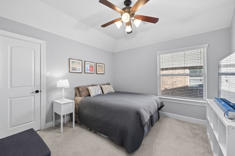 Building Photo - 27 Fury Ranch Pl