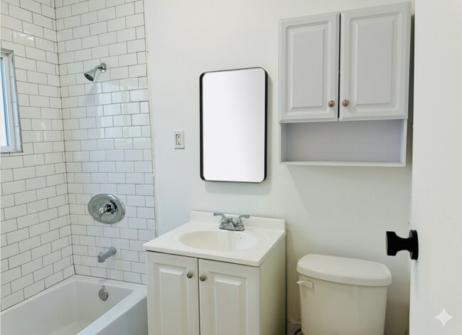 Building Photo - Newly Renovated 1 Bedroom in West Adams