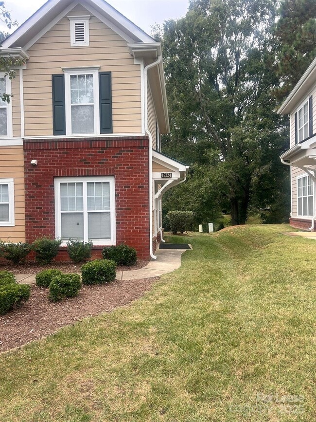 Building Photo - 15224 Coventry Ct Ln